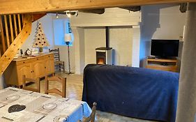 Chez Élise et Jean Yves